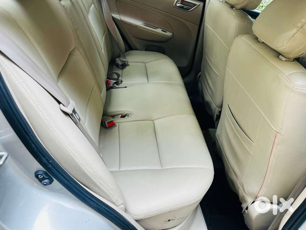 Maruti Suzuki Swift Dzire Vxi Regal Limited Edition Amt, 2012, Petro..