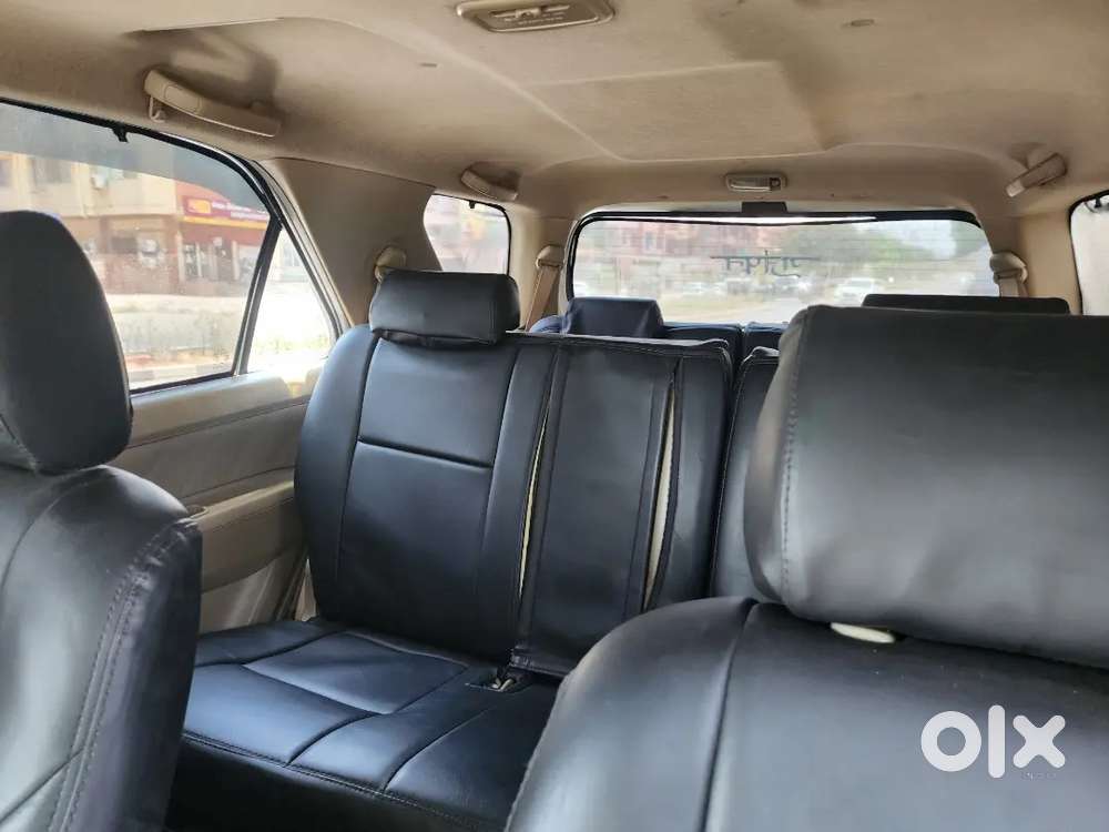 Toyota Fortuner 2010