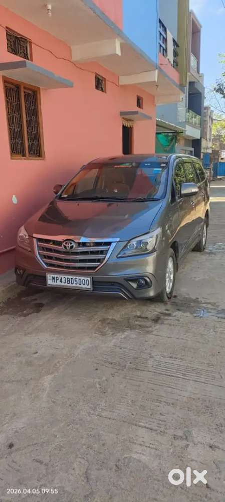 2015 Innova 2.5 V