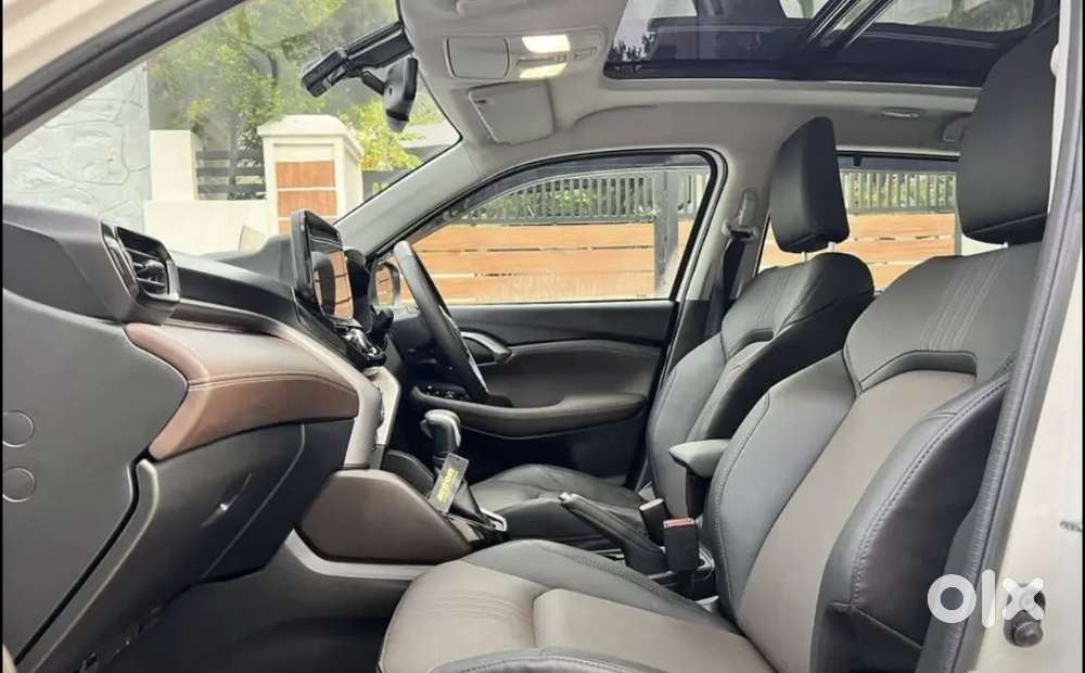 Urgent Sale Toyota Urban Cruiser Hyryder 2024  Hybrids 28000 Km Driven