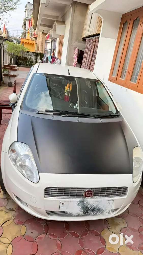 Fiat Punto 2011 Petrol 39901 Km Driven
