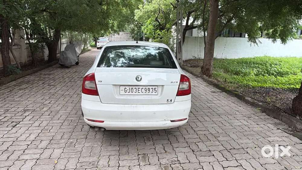 Skoda Laura Elegance 2011 110000 Km