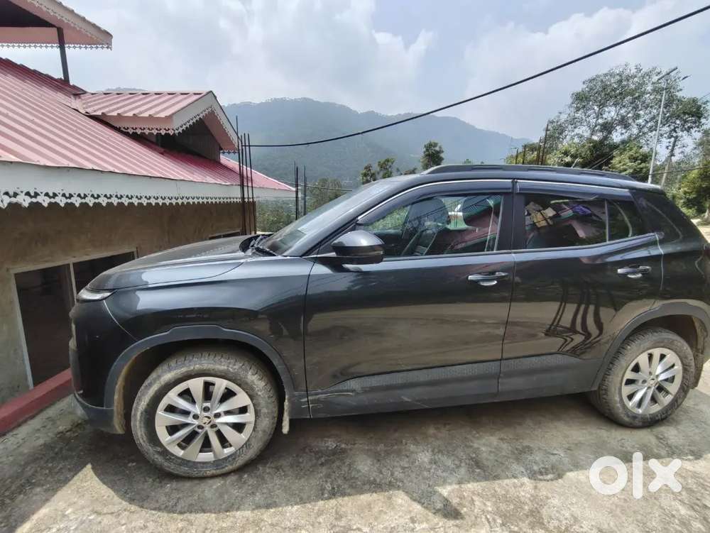 Skoda Kylaq Signature Petrol Automatic 2025