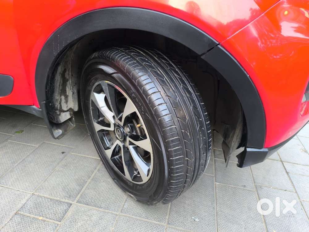 Tata Nexon 1.2 Revotron Xza Plus, 2020, Petrol