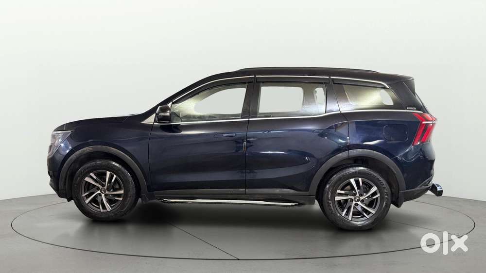 Mahindra Xuv700 2.0 Ax 5 Petrol At Str, 2022, Petrol