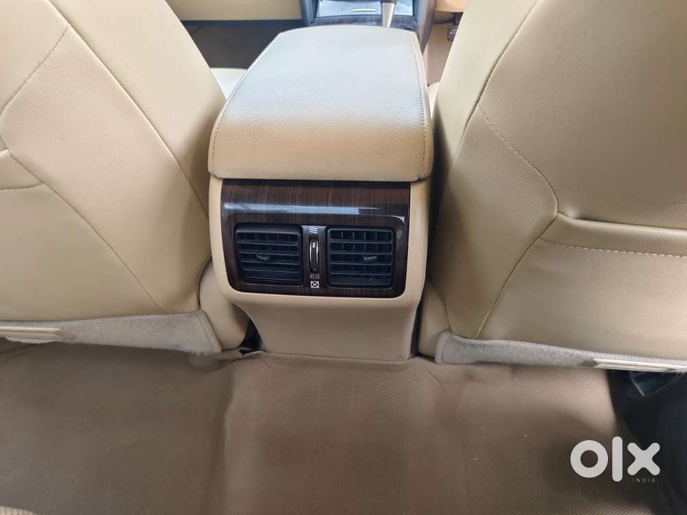 Toyota Camry Hybrid, 2016, Petrol