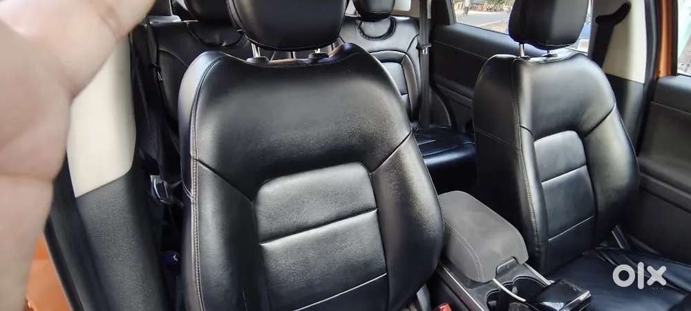 Best Condition Harrier - ₹700000