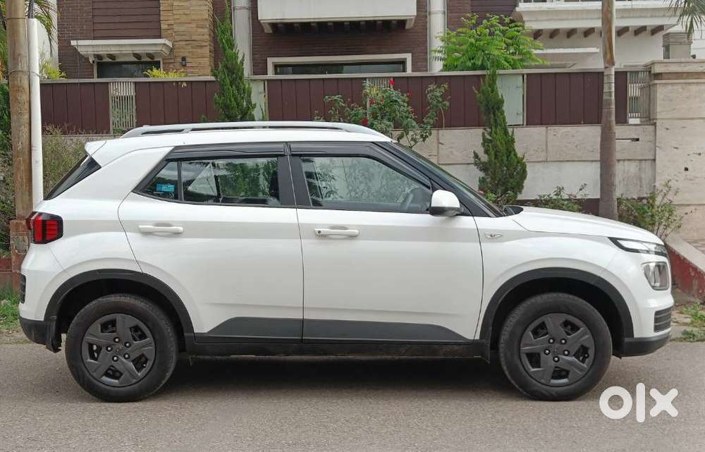 Hyundai Venue S Mt 1.2 Kappa, 2023, Petrol