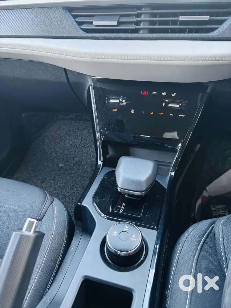 Tata Nexon Creative Plus 1.2 Turbocharged 2024 Single 13k Kms