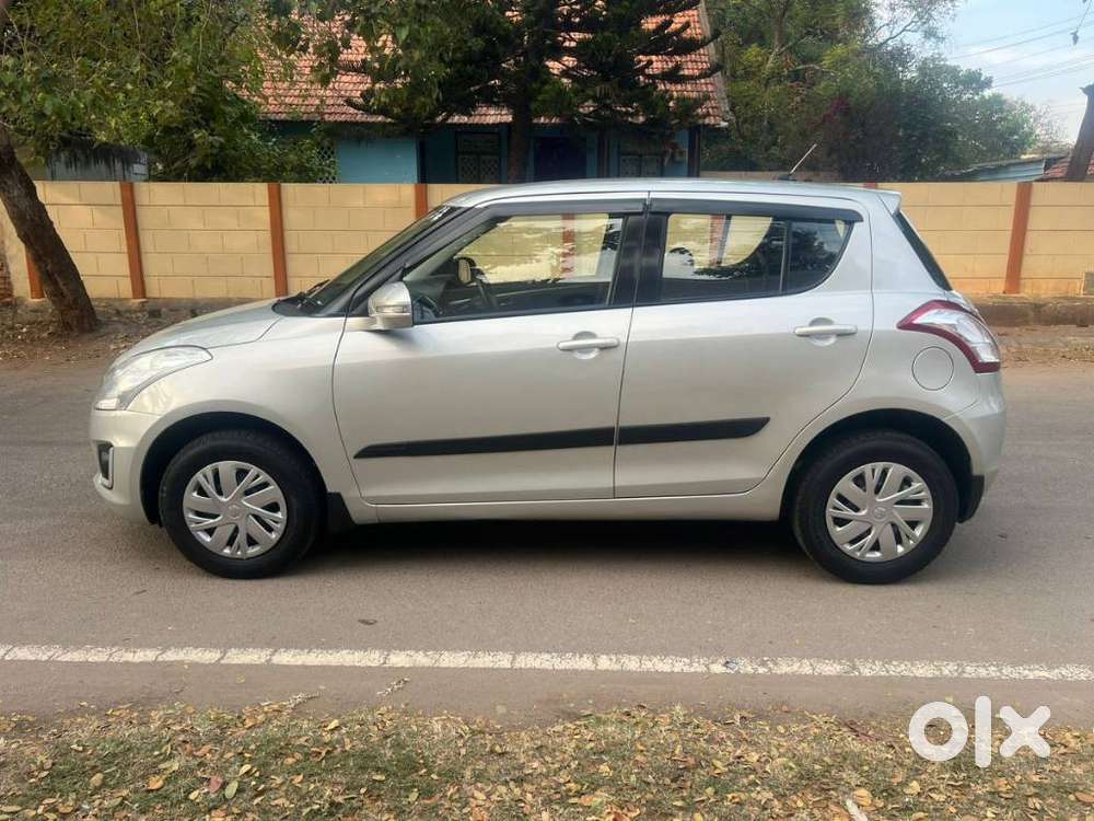 Maruti Suzuki Swift Vxi Optional, 2016, Petrol