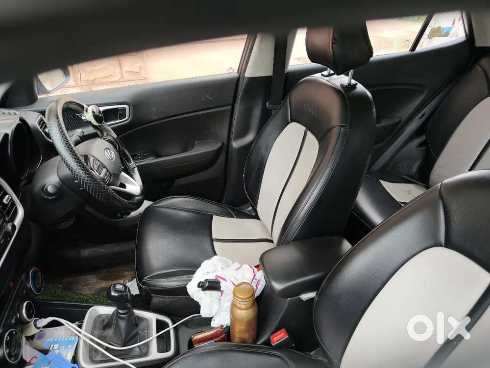 Hyundai Venue Sx Petrol 2020 Model