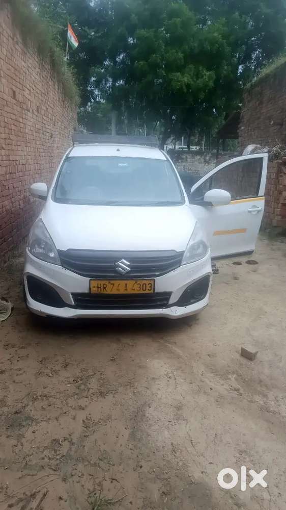Maruti Suzuki Ertiga 1.5 Lxi 2017