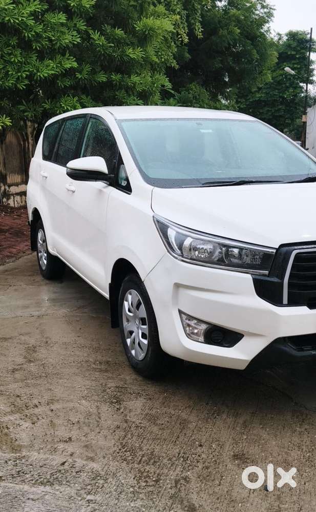 Toyota Innova Crysta 2.4 G Mt, 2024, Diesel