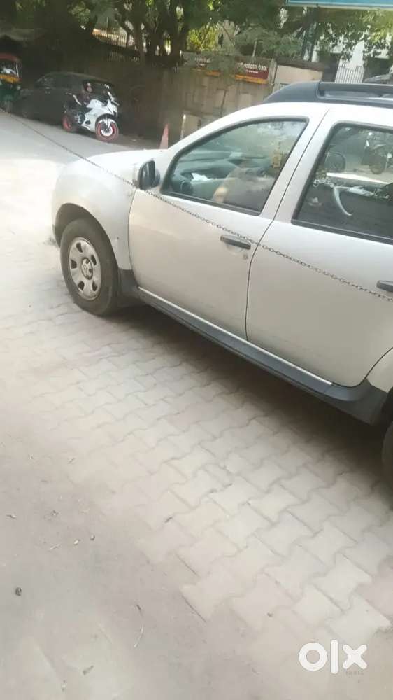 Renault Duster 2015 Petrol 75000 Km Driven