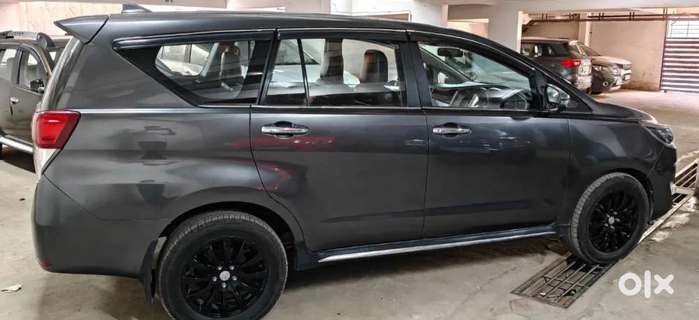 Toyota Innova Crysta [2020-ongoing] 2.4 Vx 7 Str, 2016, Diesel