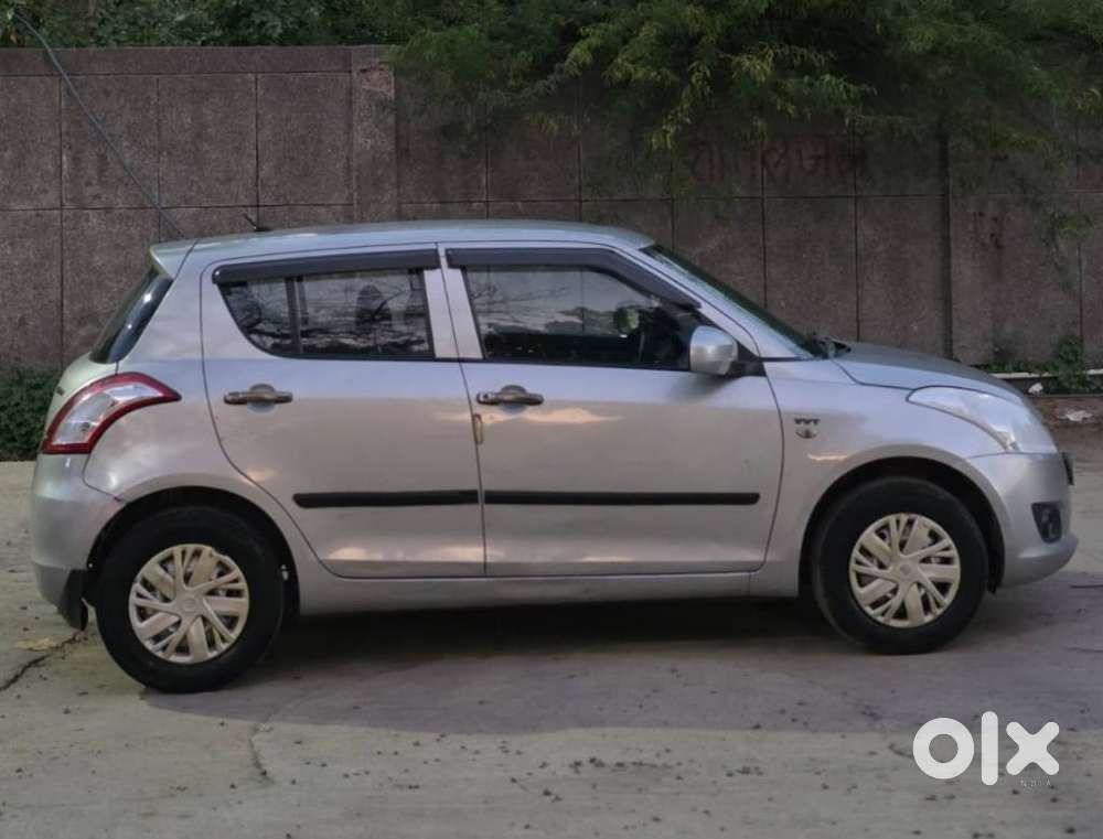 Maruti Suzuki Swift Lxi Option, 2012, Cng & Hybrids