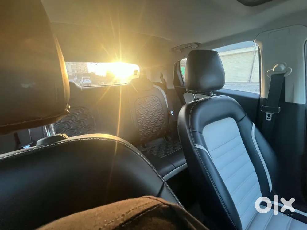 Tata Altroz 1.2 Plus 2023 Manual