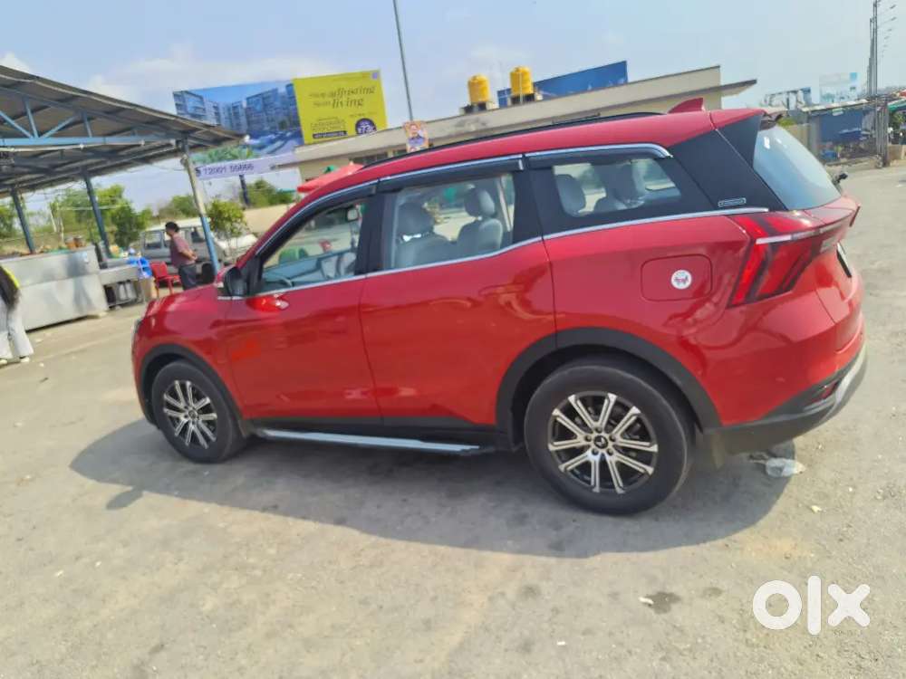 Mahindra Xuv700 2025 Petrol 15000 Km Driven