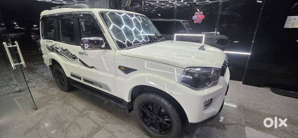 Mahindra Scorpio S10, 2017, Diesel