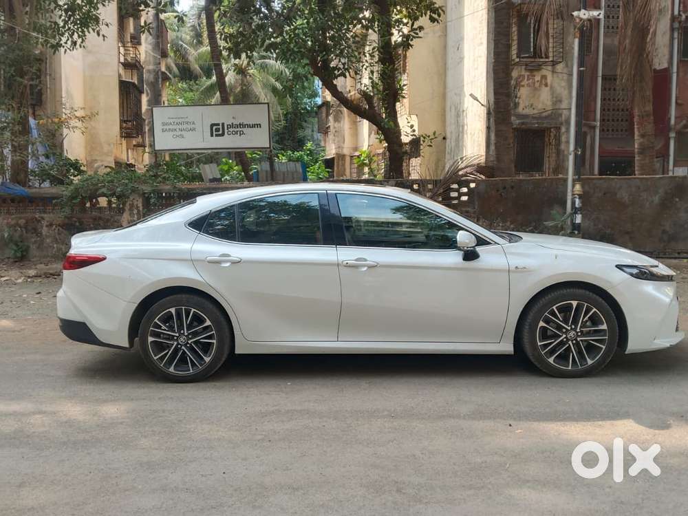 Toyota Camry Hybrid, 2025, Petrol
