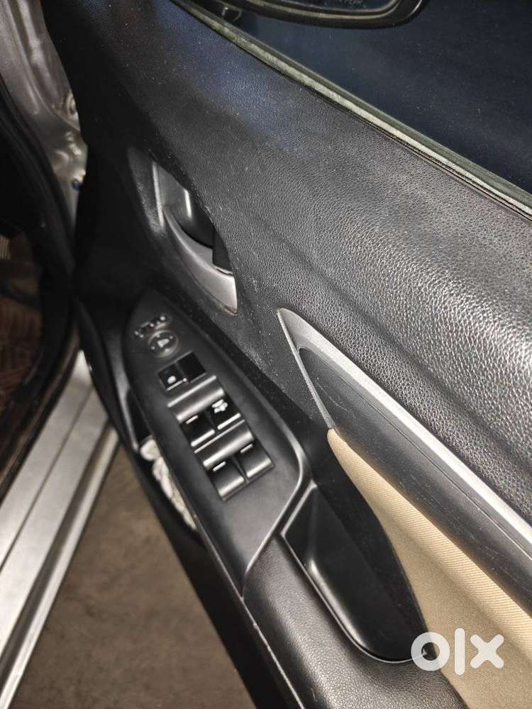 Honda Jazz V Automatic, 2016, Petrol