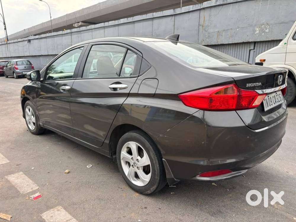 Honda City V Mt Sunroof, 2015, Petrol