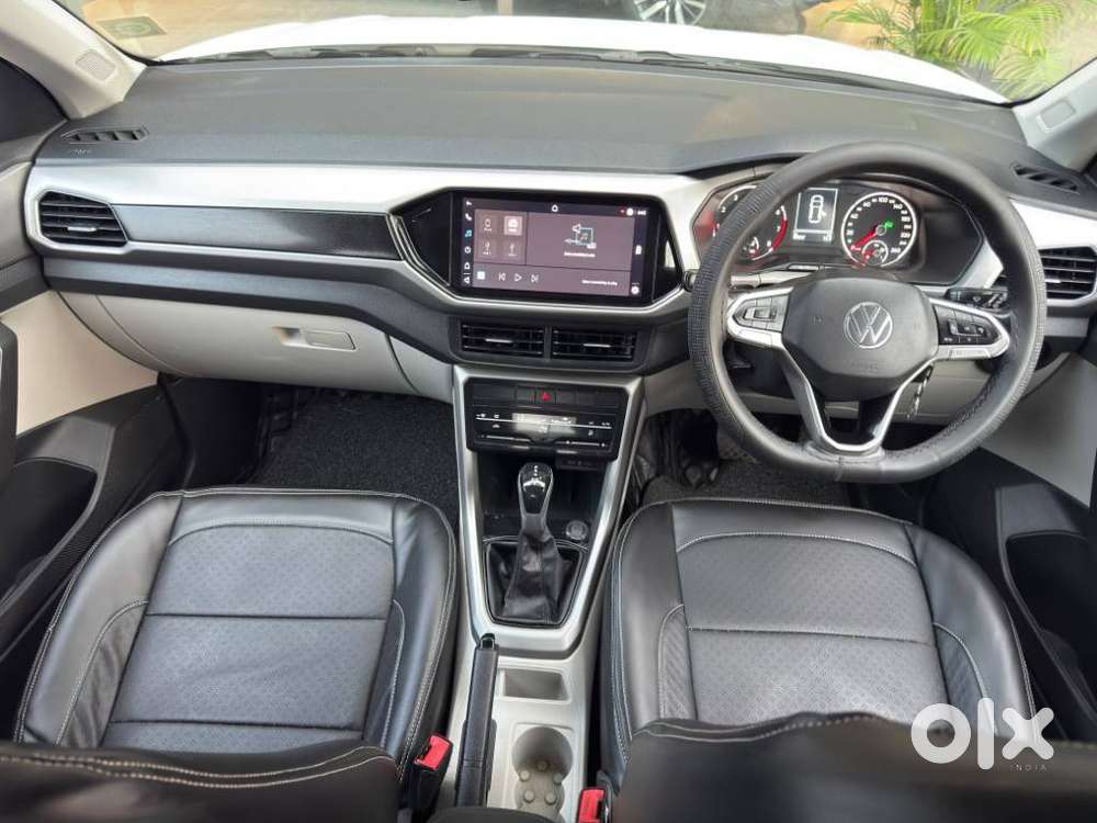 Volkswagen Taigun 1.0 Tsi Highline At, 2022, Petrol