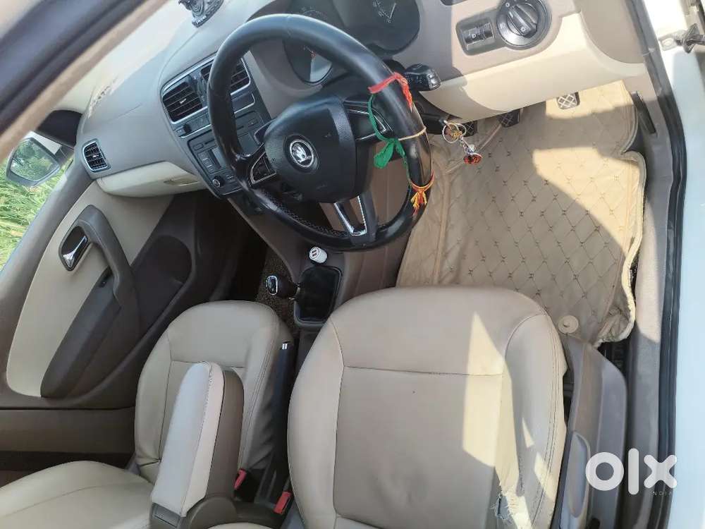 Skoda Rapid Elegance 2015 Year