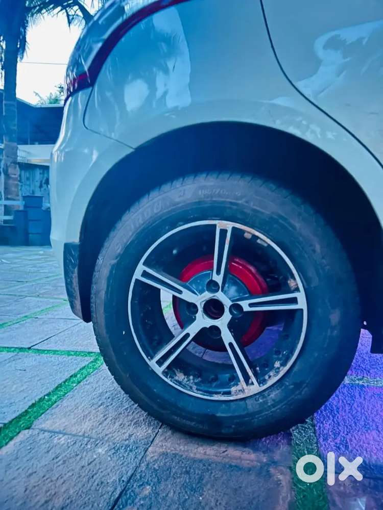 Maruti Suzuki Swift 2012