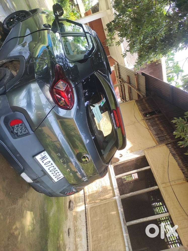 Tata Punch 2025 Petrol 10000 Km Driven