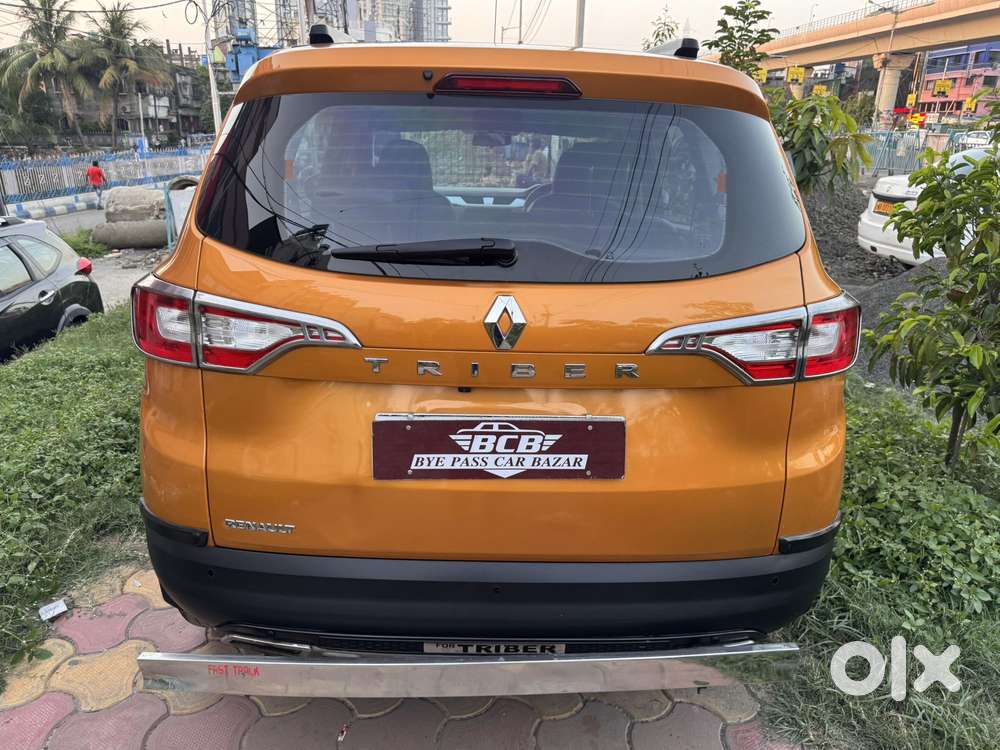Renault Triber Rxz, 2022, Petrol