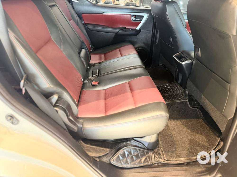 Toyota Fortuner Legender, 2023, Diesel