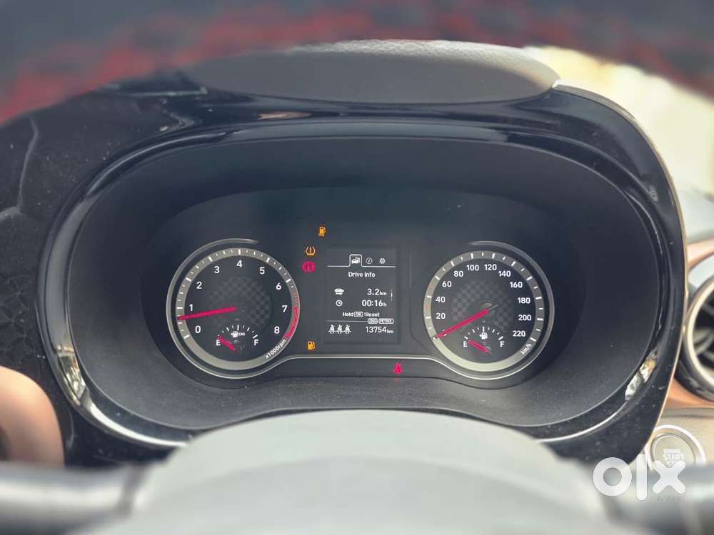 Hyundai Aura 1.2 Sx Cng, 2024, Cng & Hybrids