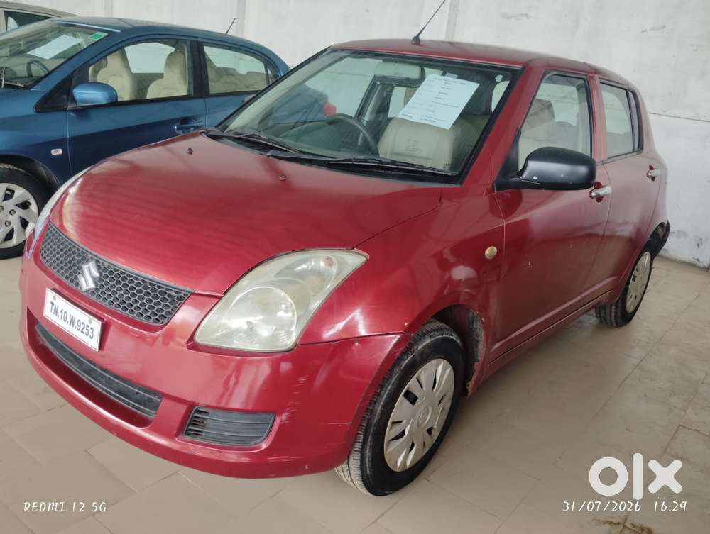 Maruti Suzuki Swift Lxi Bsiii, 2009, Petrol