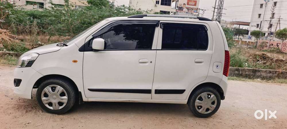 Maruti Suzuki Wagon R 1.0 Vxi Plus Amt, 2017, Petrol