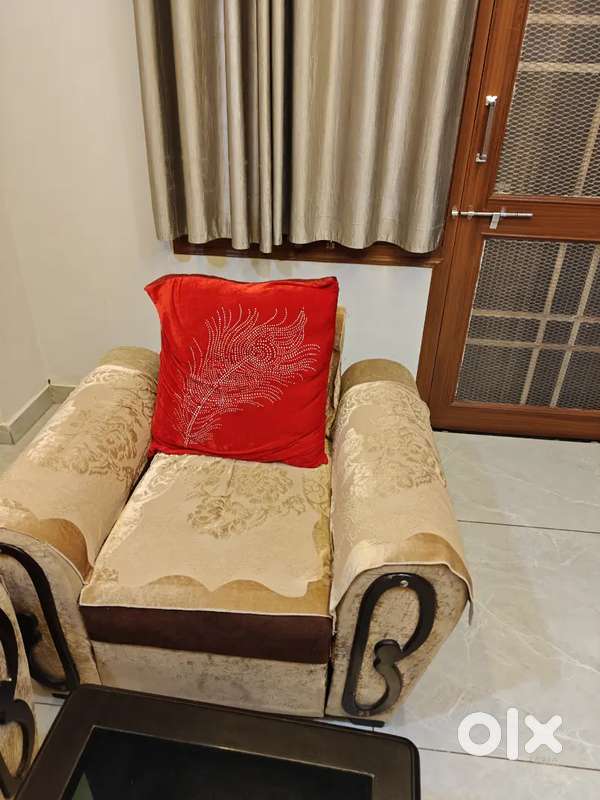 5 seater sofa