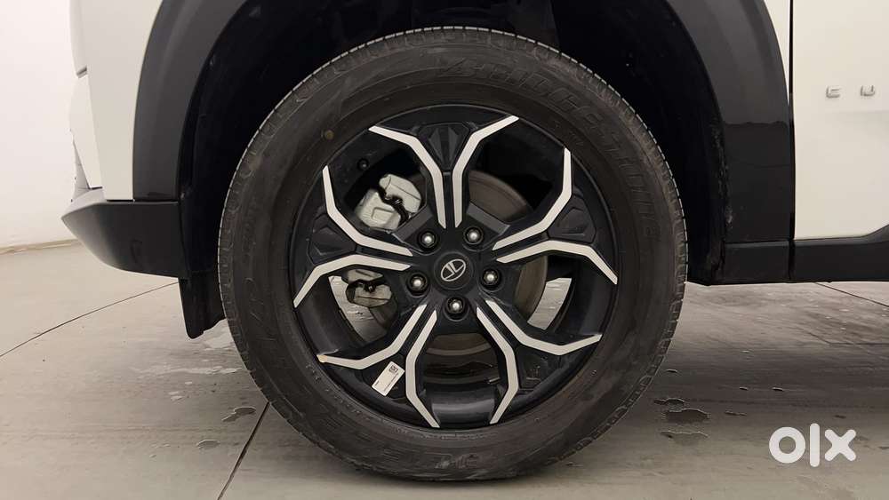 Tata Curvv Creative 1.2 Revotron Petrol 6mt, 2025, Petrol