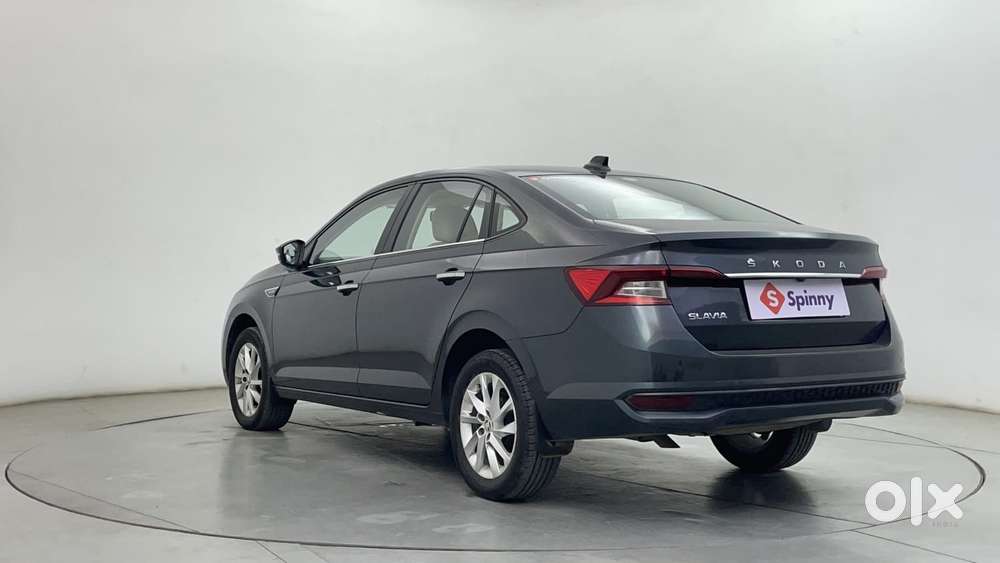 Skoda Slavia Ambition 1.0l Tsi At, 2024, Petrol