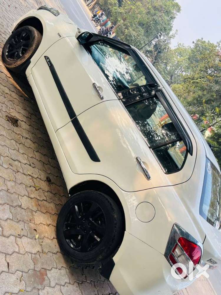 Maruti Suzuki Swift Dzire Lxi Option, 2013, Cng & Hybrids