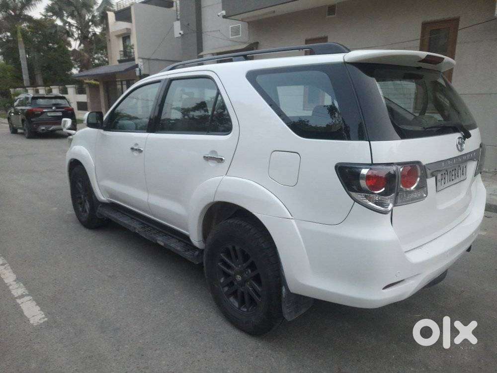 Toyota Fortuner 3.0 4x2 Automatic, 2015, Diesel