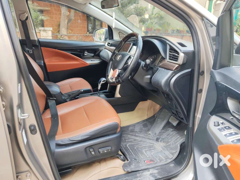 Toyota Innova Crysta 2.8z Automatic, 2017, Diesel
