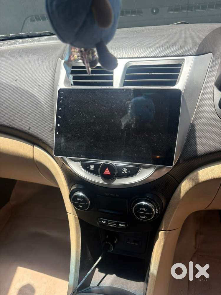 Hyundai Verna Petrol 2015