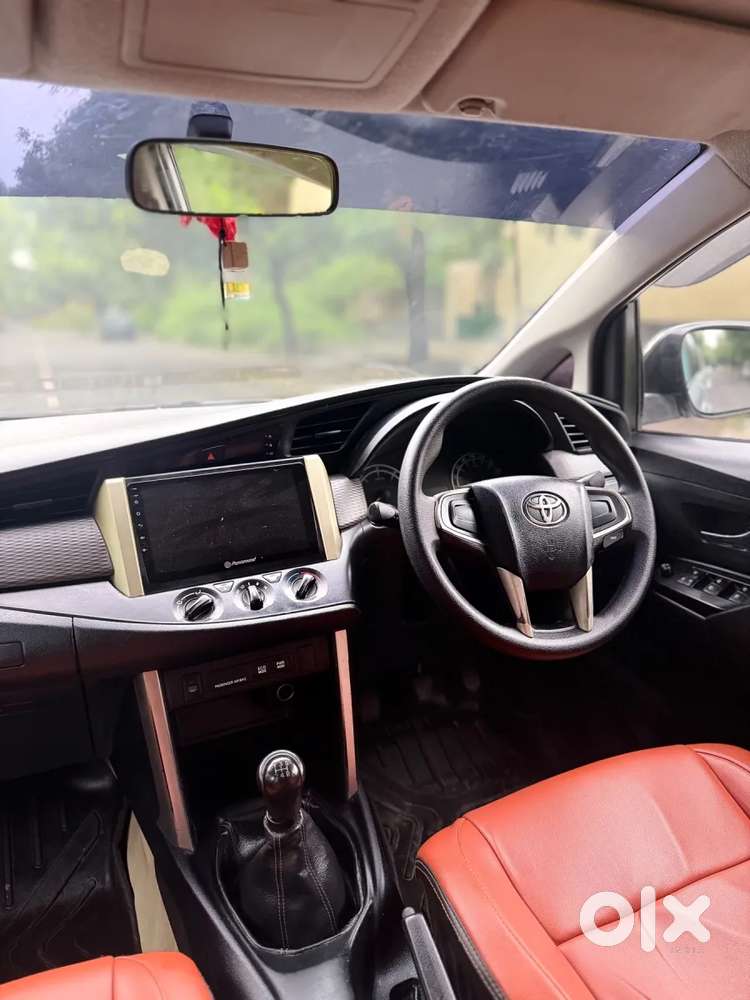 Toyota Innova Crysta [2020-ongoing] 2.4 Gx 8 Str, 2017, Diesel