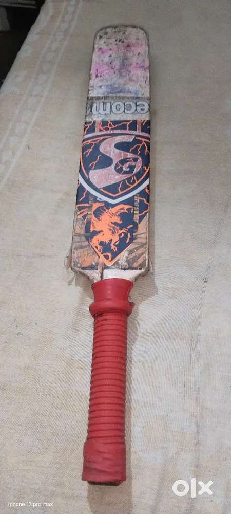 It is a Sg bat but old