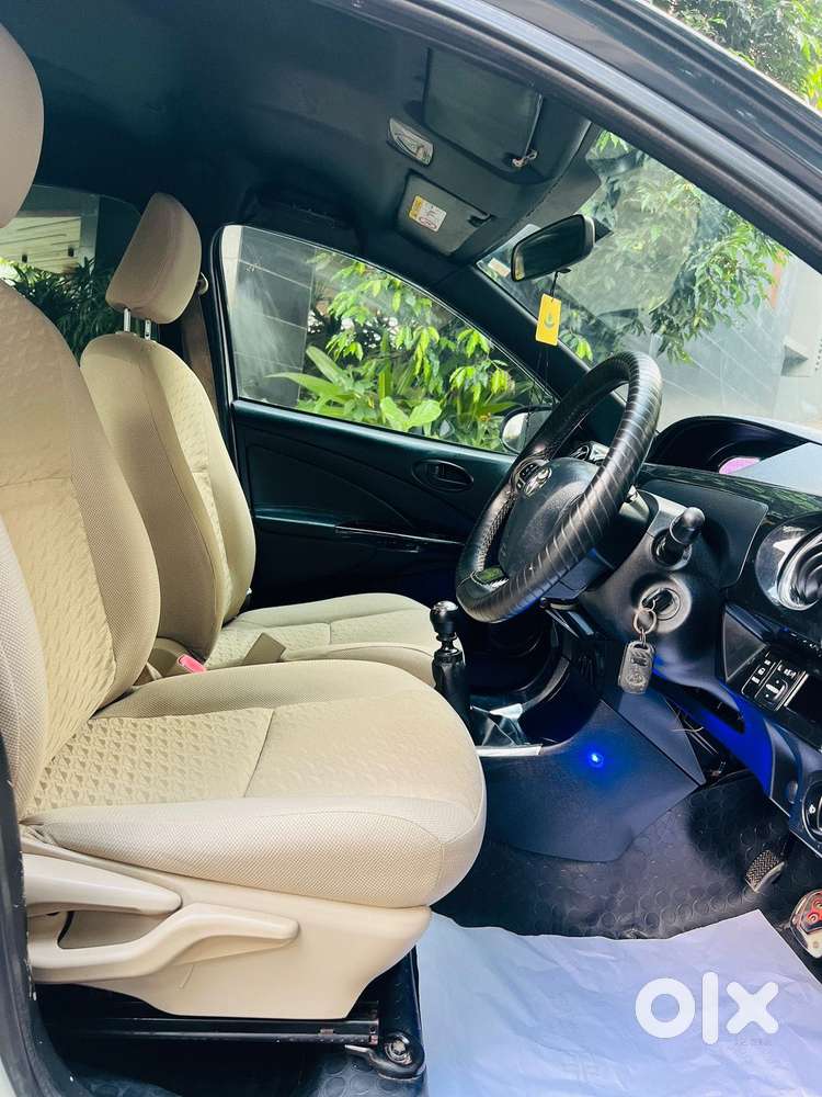Toyota Etios Liva Vxd Dual Tone, 2018, Diesel