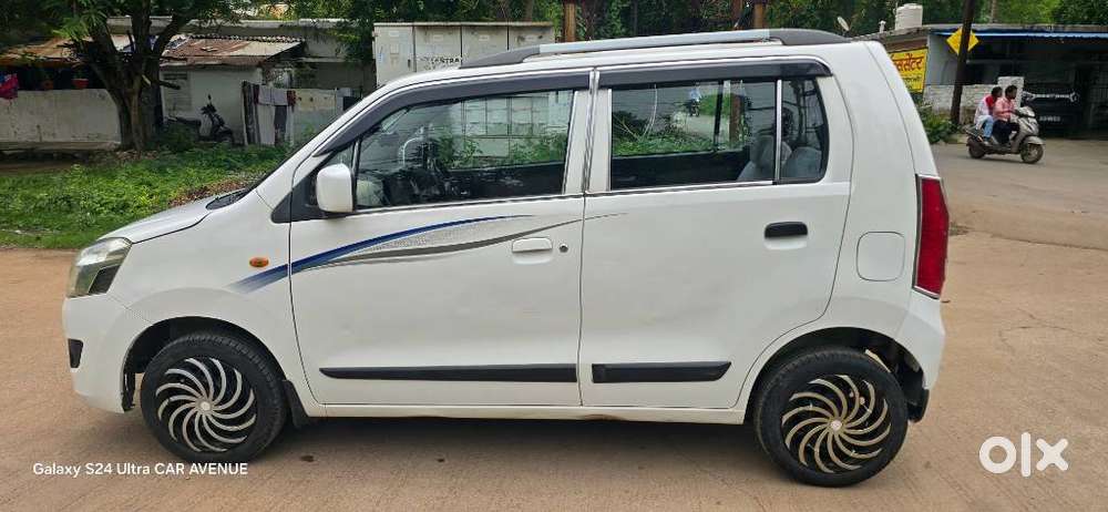 Maruti Suzuki Wagon R Vxi Mt 1.0l, 2017, Petrol
