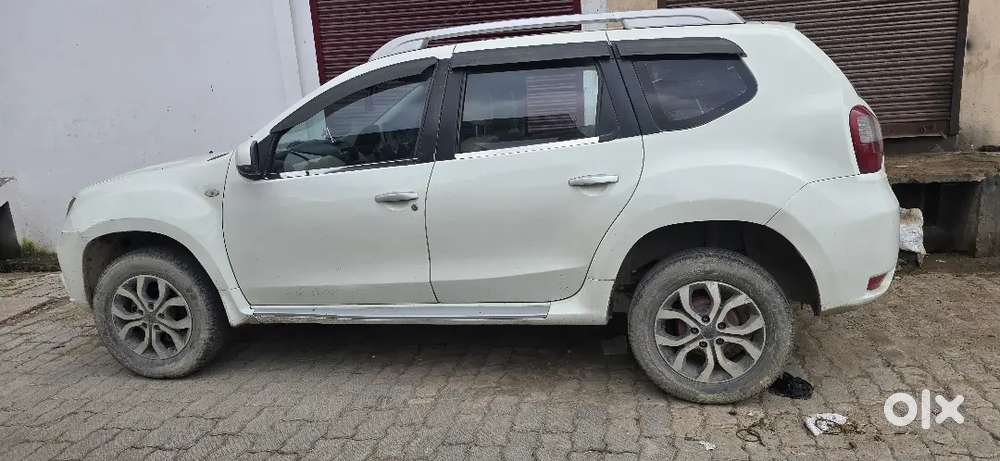 Nissan Terrano 2014 Diesel 94000 Km Driven