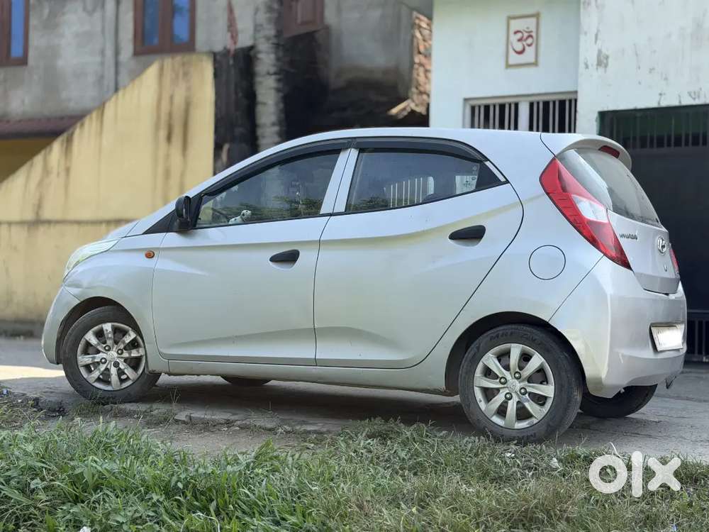 Hyundai Eon Magna+ 2013 Petrol Manual