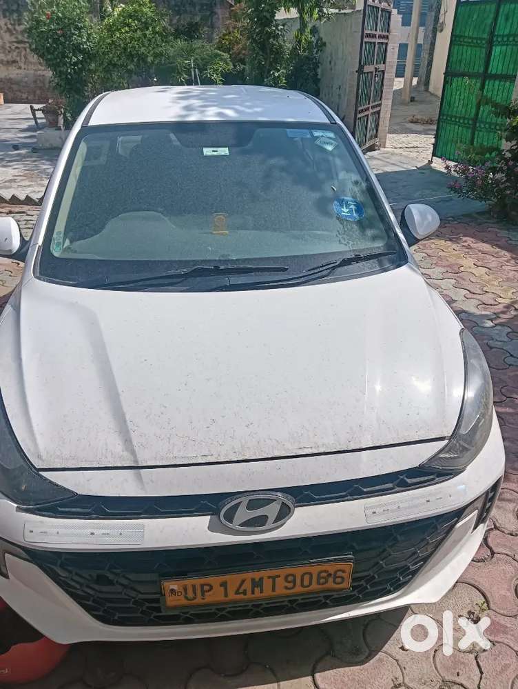 Hyundai Aura Cng 2023  Low Km Driven  Single Owner