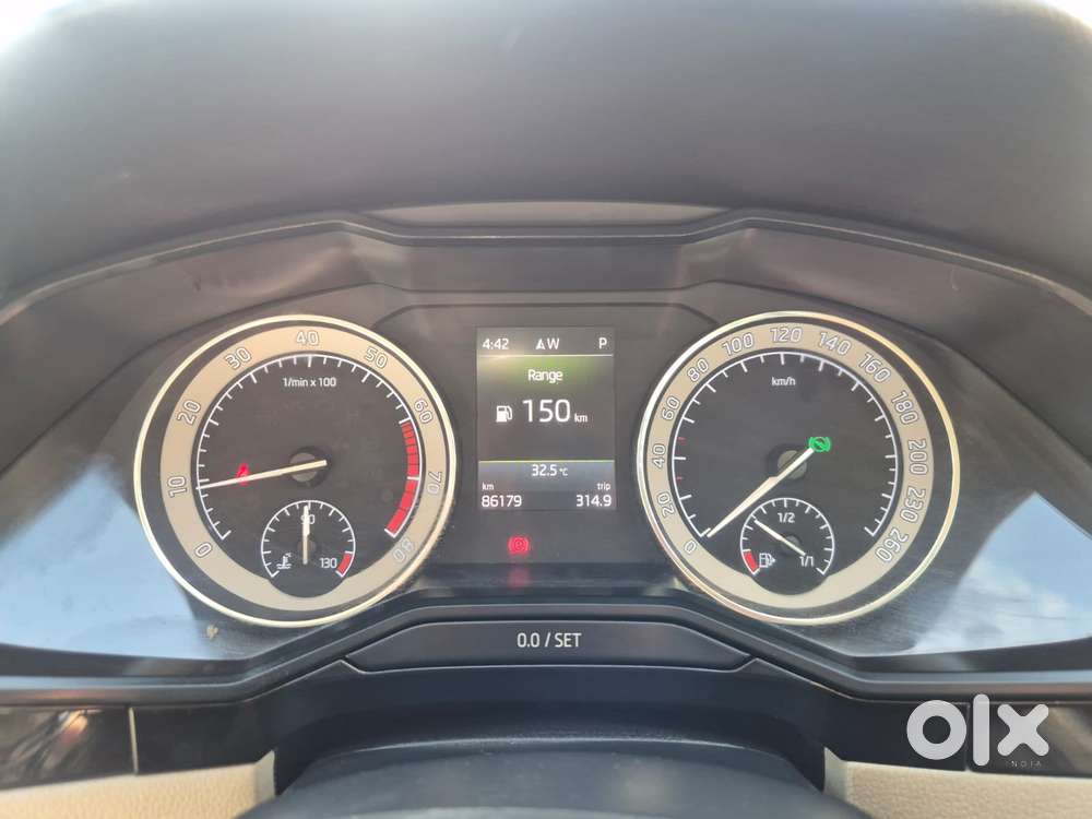 Skoda Superb Lk 1.8 Tsi At, 2018, Petrol